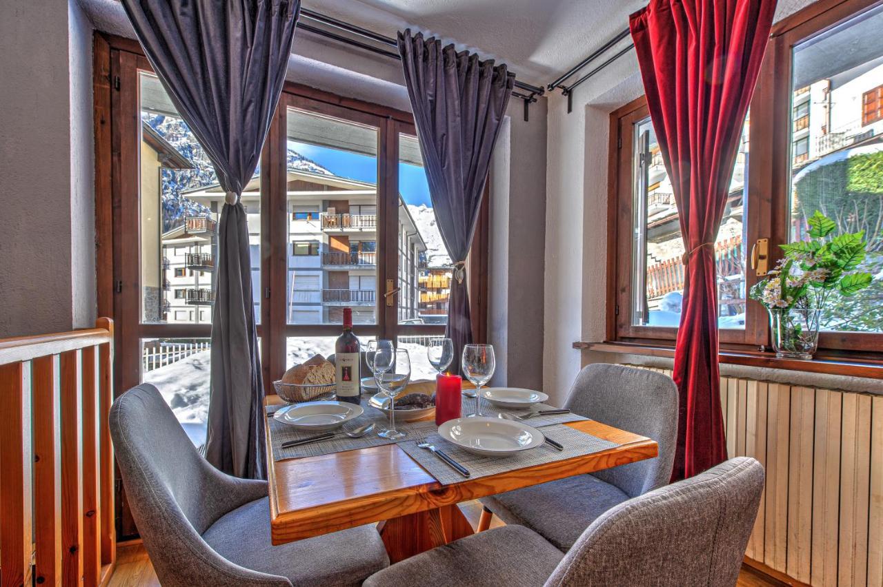 Casa Julie - Accogliente Rifugio Nella Quiete - Cour 0157 Apartment Курмайор Екстериор снимка
