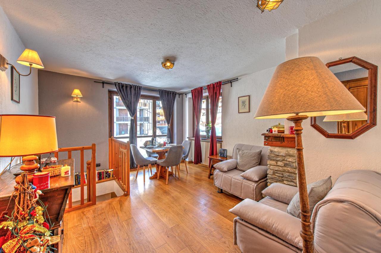 Casa Julie - Accogliente Rifugio Nella Quiete - Cour 0157 Apartment Курмайор Екстериор снимка