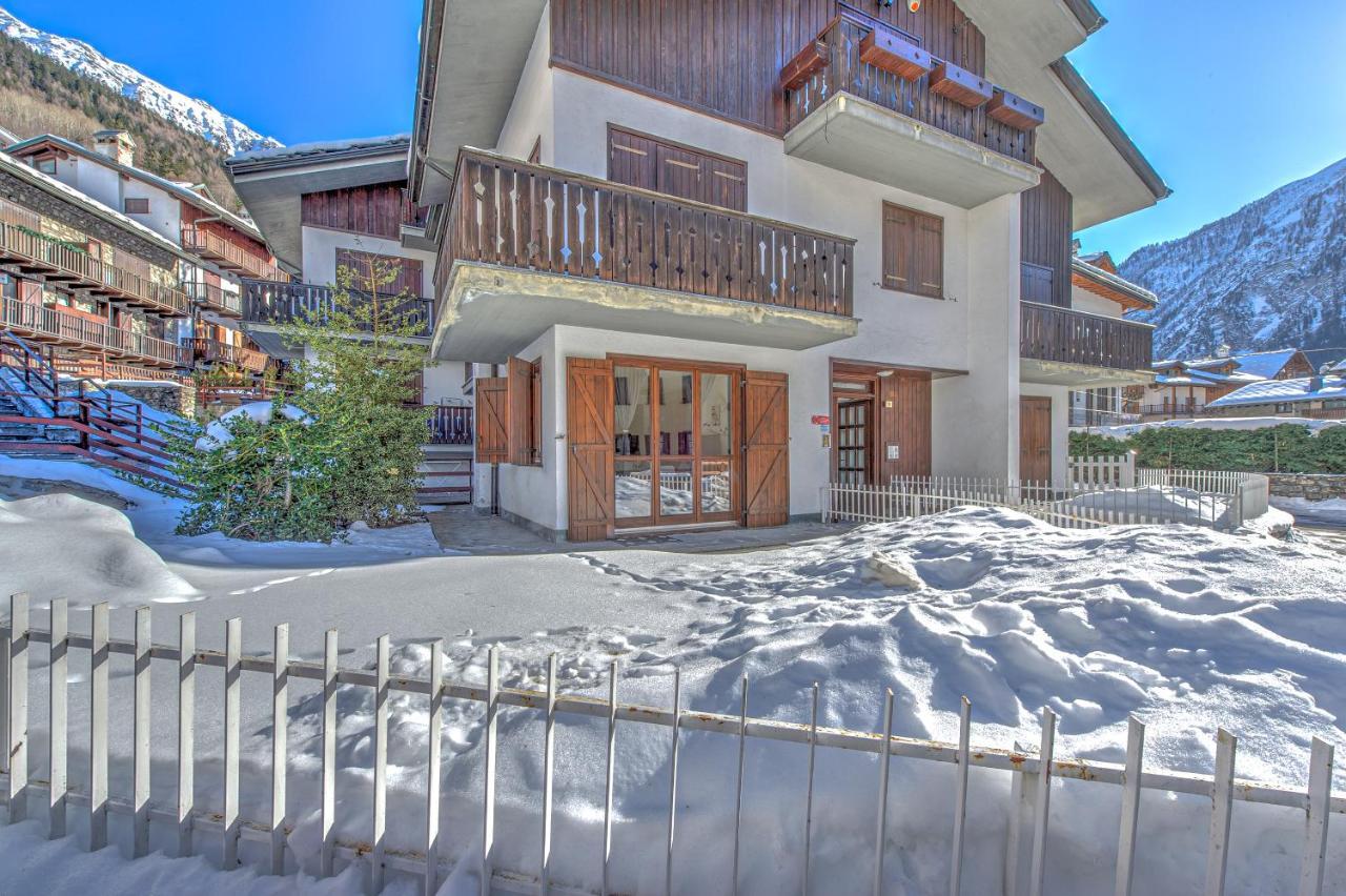 Casa Julie - Accogliente Rifugio Nella Quiete - Cour 0157 Apartment Курмайор Екстериор снимка